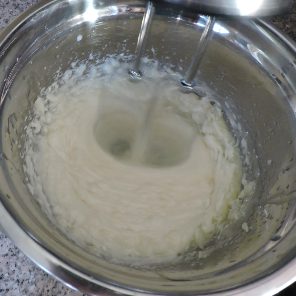 Whipped-Rose-Body-Butter-recipe - rose-natural-cosmetic-recipe