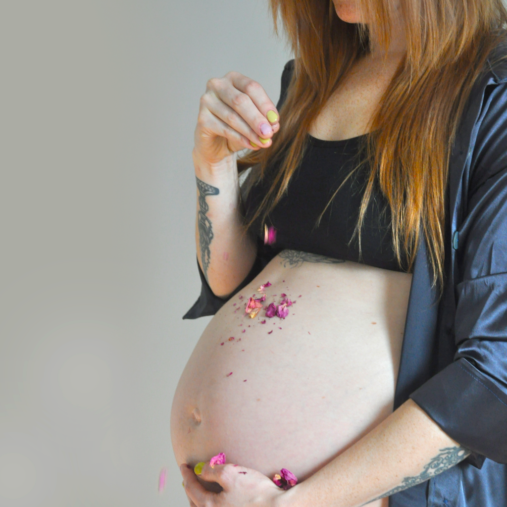 pregnancy-rose-care-natural-petals-of-rose-products-natural-rose-water